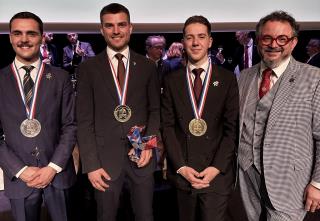 Augustin Belleville, Louis Le Conte et Noé Richard ont été félicité par Fabrice Sommier, président...