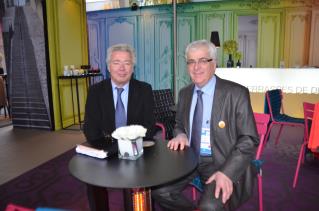 Didier Chenet et Marcel Bénézet, président des cafés du Synhorcat, sur le Sky Studio d'Equip'hôtel....