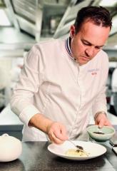 Emmanuel Renaut, MOF et chef du restaurant Flocons de Sel, 3 étoiles Michelin à Megève, sera le...
