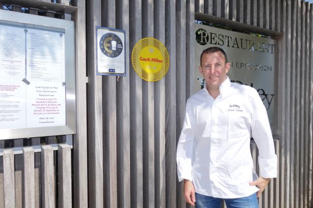 Arnaud Chatrier, chef-propriétaire du restaurant Le Pitey à Arès (33)