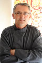 Gilbert  Guyon, un chef déterminé et qui sait donner le meilleur de sa cuisine à ses clients...