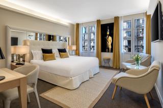 Une junior suite de l'hôtel Camille Paris Gare de Lyon.