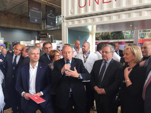 De gauche à droite : Laurent Wauquiez, président de la région Rhône-Alpes Auvergne, Gérard Collomb, maire de Lyon et sénateur du Rhône, Olivier Ginon, président de GL Events et Marie-Odile Fondeur, directrice générale du Sirha.