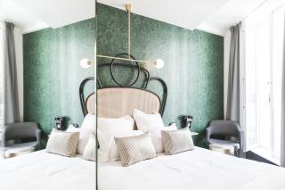 Les têtes de lit de Dorothée Meilichzon à l'hôtel Panache (Paris IXe) très relayées sur Instagram