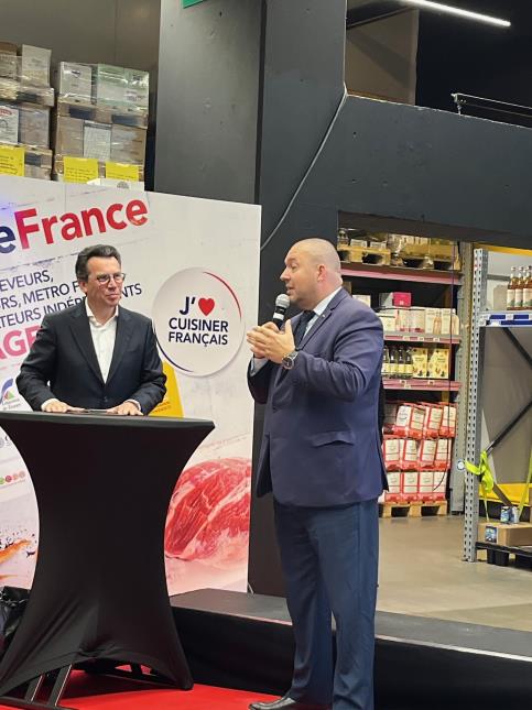 Pascal Peltier, directeur général de Metro France et Guillaume Gomez, Ambassadeur de France de la gastronomie, représentant personnel du président de la République auprès des acteurs de la gastronomie.