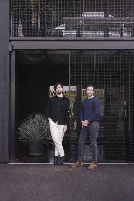 Pour concevoir le VIP & Press Club d’EquipHotel, les designers Joran Briand & Arnaud Berthereau ont joué avec la forme ronde.