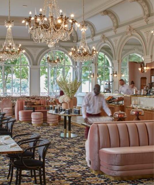 Le restaurant du Relais & Châteaux Les Lumières, à Versailles. 