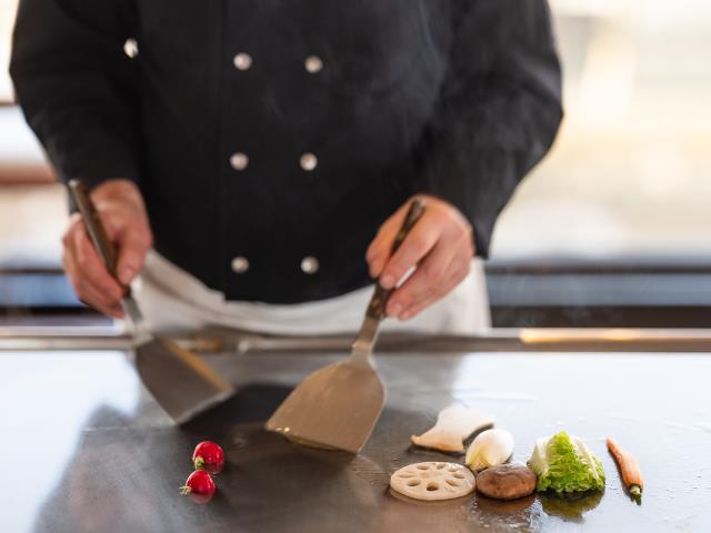 Le Benkay, institution du teppanyaki à Paris.