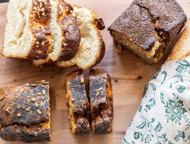 Jost propose 6 variétés de pain au petit déjeuner.