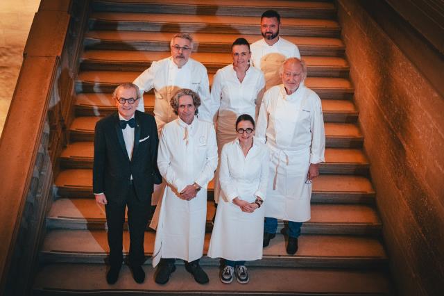 Un congrès clôturé par un dîner de gala à Versailles signé : Pierre Gagnaire du restaurant Pierre Gagnaire, Gérald Passedat du Petit Nice, Anne-Sophie Pic du restaurant Pic et Stéphane Mack des Prés d’Eugénie – Maison Guérard.