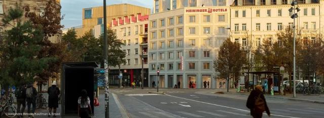 Le futur hôtel Meininger de Strasbourg ouvrira en face de la gare centrale en 2027.