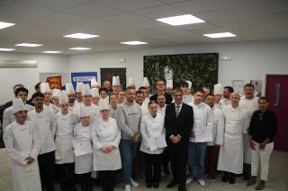 Deux promotions de 15 élèves démarrent 105 heures de formation venant s'ajouter au cursus "classique" du brevet professionnel Arts de la cuisine.