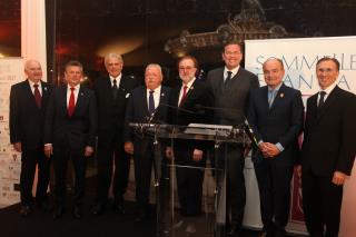 Huit Meilleurs sommeliers du monde étaient présents à Paris. De gauche à droite : Jean-Claude...