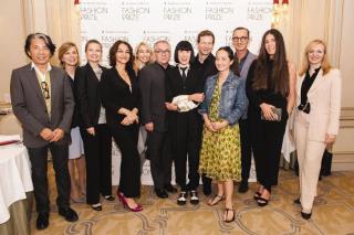 Le jury du Dorchester Collection Fashion Prize 2012. De gauche à droite : Kenzo Takada, isabelle...