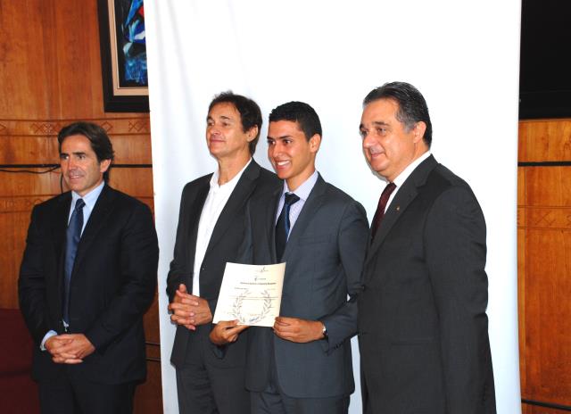 De g. à d. : Richard Ginioux, codirecteur de l'école de Savignac, Gérard Landat, président du conseil de gestion de Savignac et élu CCID, un étudiant de l'EHC et Nabil Kouhen, directeur de l'école hôtelière de Casablanca.