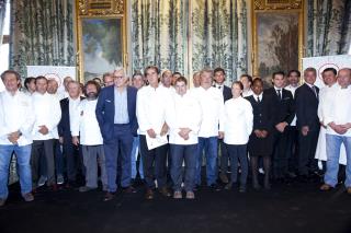 C'est dans les salons de l'Hôtel de Ville à Paris, que Laurent Plantier, président de Tous au...