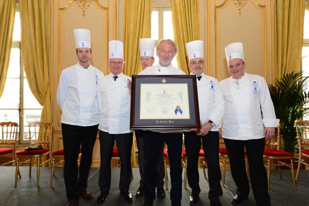 De gauche à  droite : Patrick Caals, Patrick Terrien, Pascal Queré, Pierre Gagnaire, Jean-Jacques Tranchant et Jean-François Deguignet.