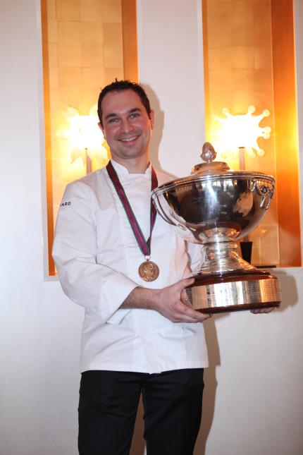 Christophe Schmitt, sous-chef du restaurant Le Diane, une étoile Michelin, de l'hôtel Fouquet's Barrière a remporté le prix.