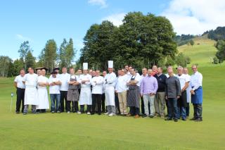 ambiance conviviale pour les chefs au Trophée Clarke sur le golf du Domaine du Mont d'Arbois