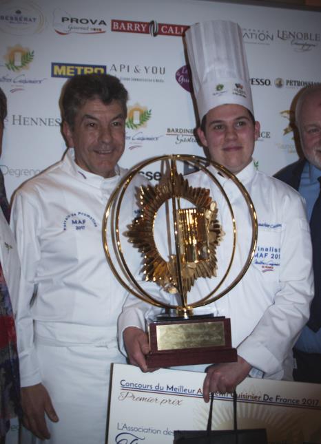 Gauthier Corzan élu meilleur apprenti cuisinier de France aux côtés de Régis Marcon, parrain de cette 64ème édition