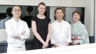 Masayoshi Hanada, Rosalie Uhlen, Isao Horai et Sanae Sayama, Sushi B, Paris Ier