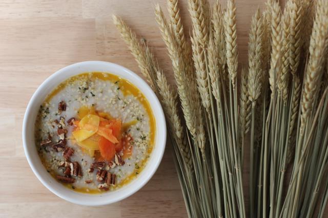 BOL propose du porridge en version sucrée ou salée.