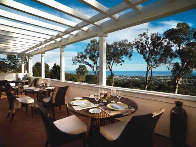 Le restaurant avec vue sur le Pacifique.