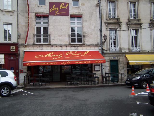 Chez Paul, une enseigne colorée