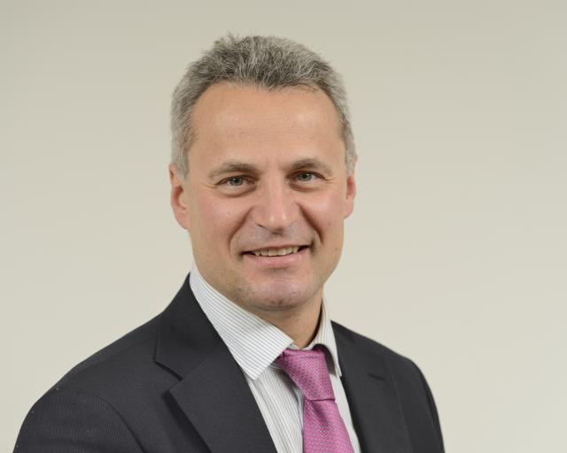 Didier Cazelles, nouveau directeur général de Concessions Autoroutes France chez Elior.