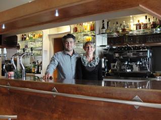 93 ième Avenue à Toulouse, Sandrine et Denis  Herrero  nouveaux restaurateurs et fiers de l'être.