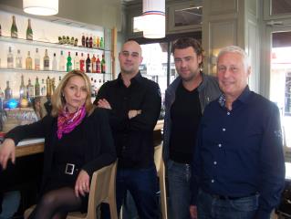 Les propriétaires Martine et André Chapot, aux côtés de Jonathan Bourru (à gauche), responsable de...