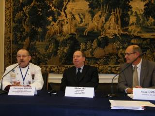 Dominique Salmon, Michel Jau le préfet et Alain Jumeau, président de la CCI