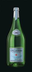 En série limitée, le magnum de S.Pellegrino a investi les grandes tables.