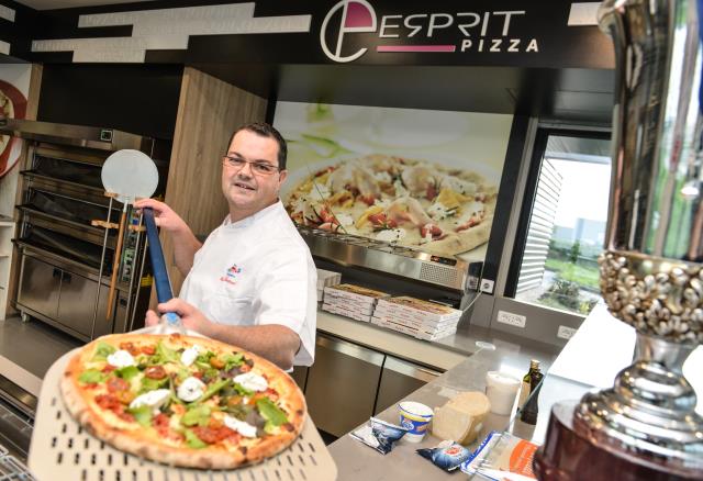 Pour Bruno Bertrand, le secret d'une bonne pizza est avant tout lié à la qualité et à la sélection des différents ingrédients.