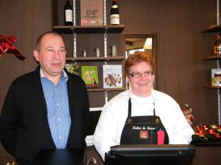 Yves Dessort, directeur de Cap 117 et Karine Vanhelleputte, directrice du Courtepaille de...