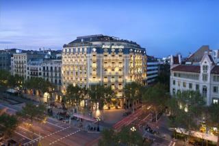 La façade de l'hôtel Majestic.