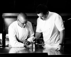 Heston Blumenthal et Ashley Palmer-Watts préparent l'ouverture du Dinner by Heston Blumenthal.