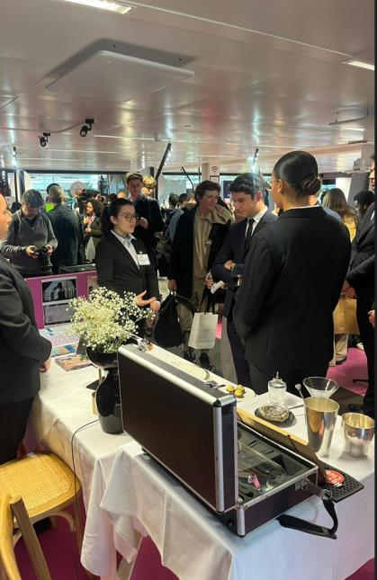 M Gabriel Attal, Ministre de l’Education Nationale sur le stand du lycée G Tirel