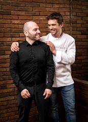 Les associés Stéphane Dufau et Arnaud Nicolas dans leur restaurant, Paris VIIe