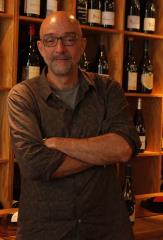 Frédéric Sicre, patron du restaurant-bar à vins-cave Le Vercoquin à Lyon.