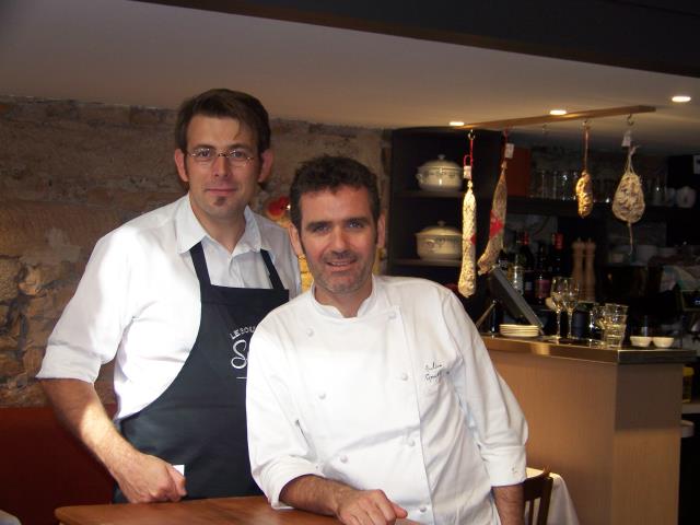 Emmanuel Tachon-Foley (à gauche) et Julien Gautier sont associés dans ce bistrot de 40 couverts.