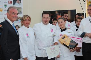 De gauche à droite : Richard Galy, maire de Mougins, Christelle Brua, David Barat et son commis Eva...