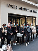 Au lyce Albert de Mun, Paris (VIIe), tout est mis en oeuvre pour mobiliser les jeunes. Ici, une partie des tudiants de la licence pro EEHRL