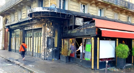 La brasserie la Belle Arme sur l'avenue de la Grande Arme a t totalement ravage par les flammes