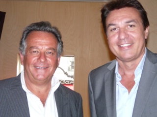 Jean-Bernard Bros, adjoint au maire de Paris charg du tourisme, et Paul Roll, directeur de l'office de tourisme de Paris.
