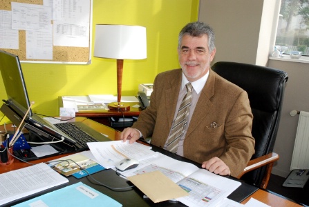 Jean-Paul Brousse est le proviseur du lyce Biarritz Atlantique depuis la rentre 2010.
