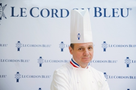 Eric Briffard est nomm chef excutif et directeur des arts culinaires de l'cole Le Cordon Bleu Paris.