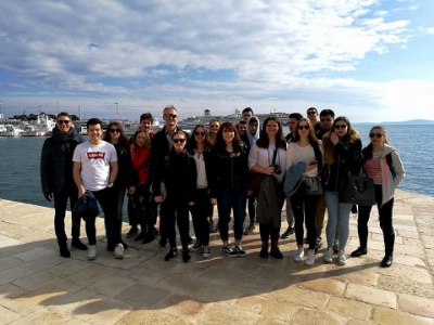 La classe de terminale STHR avec leurs professeurs en visite de Split, ville balnaire de la cte croate