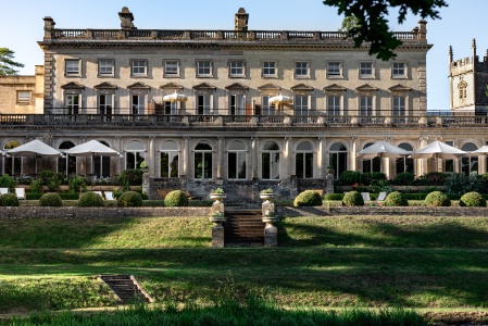 La faade du Cowley Manor Experimental a t modele sur la Villa Borghese  Rome.