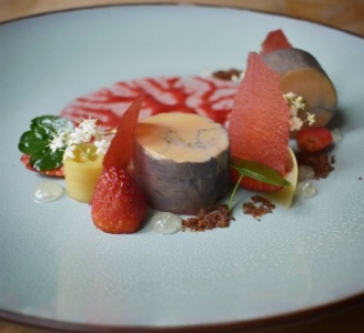 Le Foie gras, fraise et sureau.